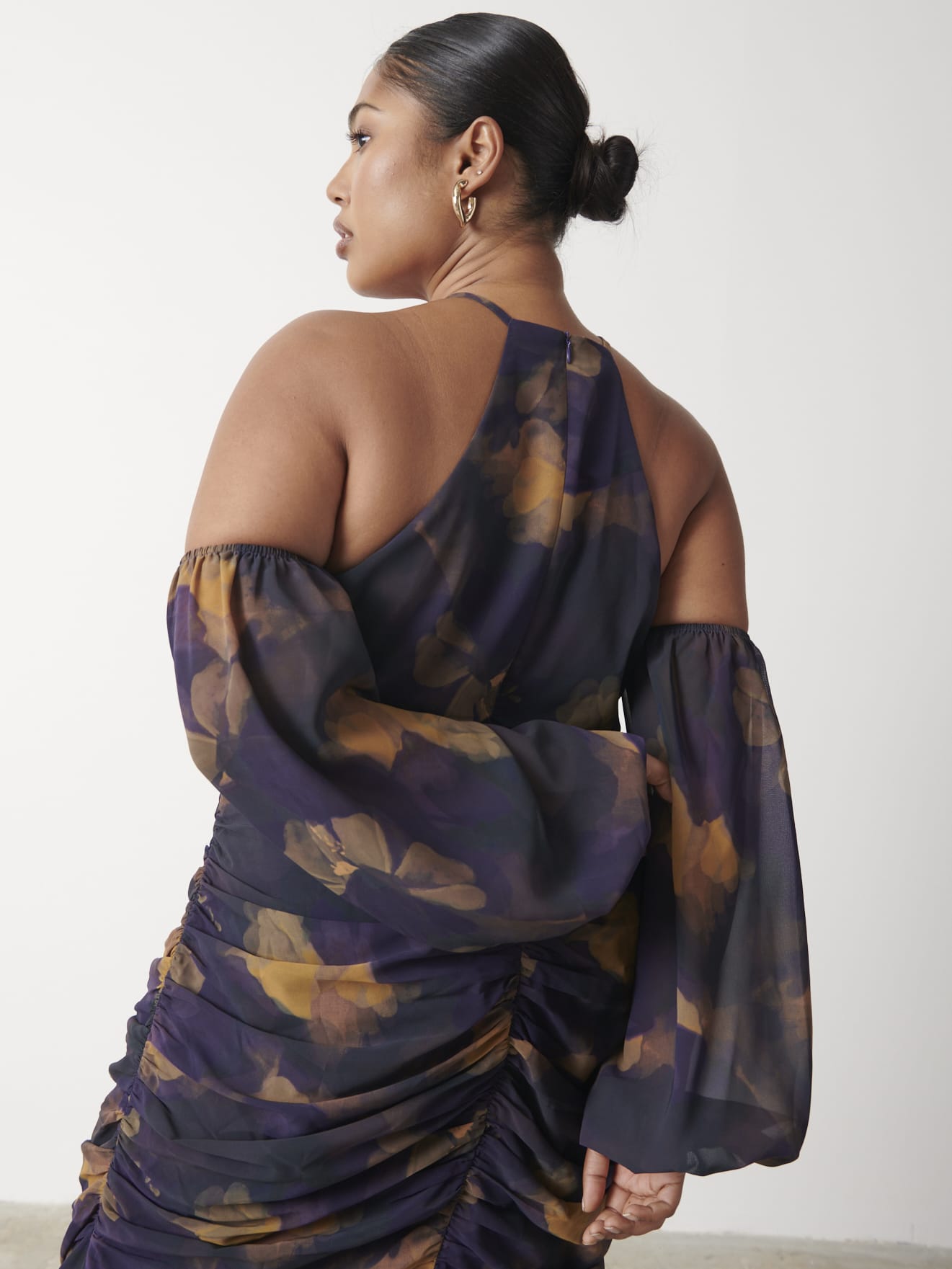 Roma Ruched Midaxi Dress Curve - Dark Amethyst & Saffron Floral