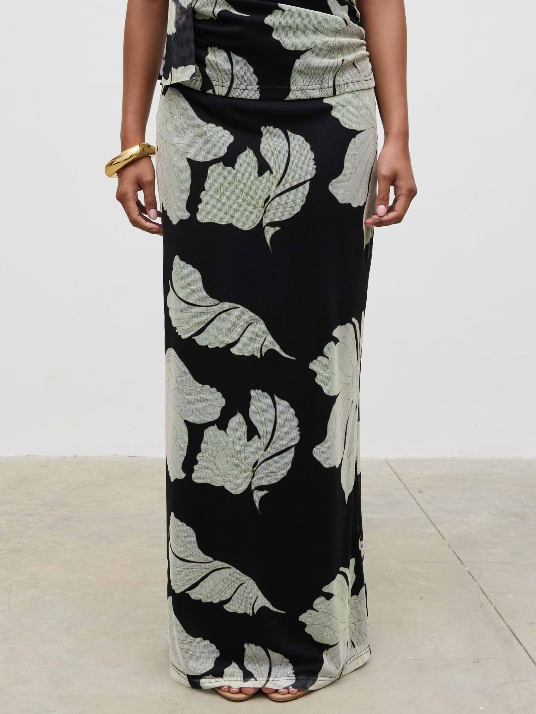 Shea Jersey Maxi Skirt - Monochrome Floral