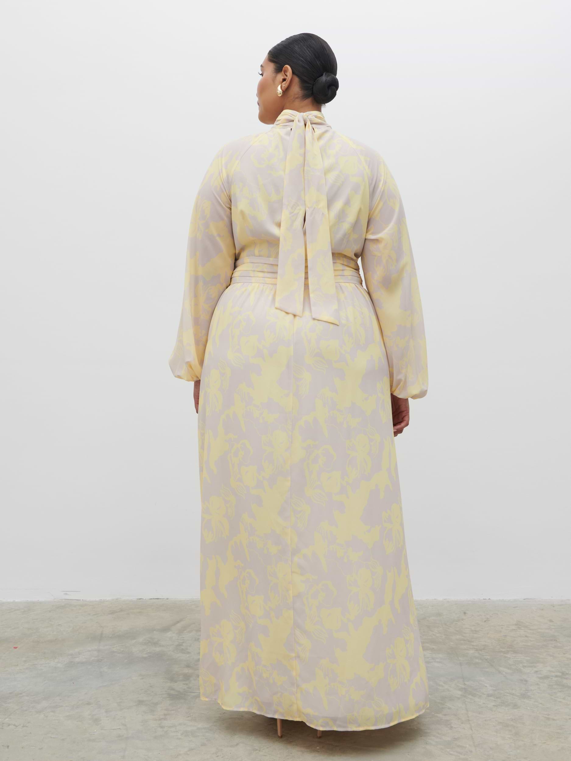 Steph Keyhole Maxi Dress Curve - Lemon and Beige Floral