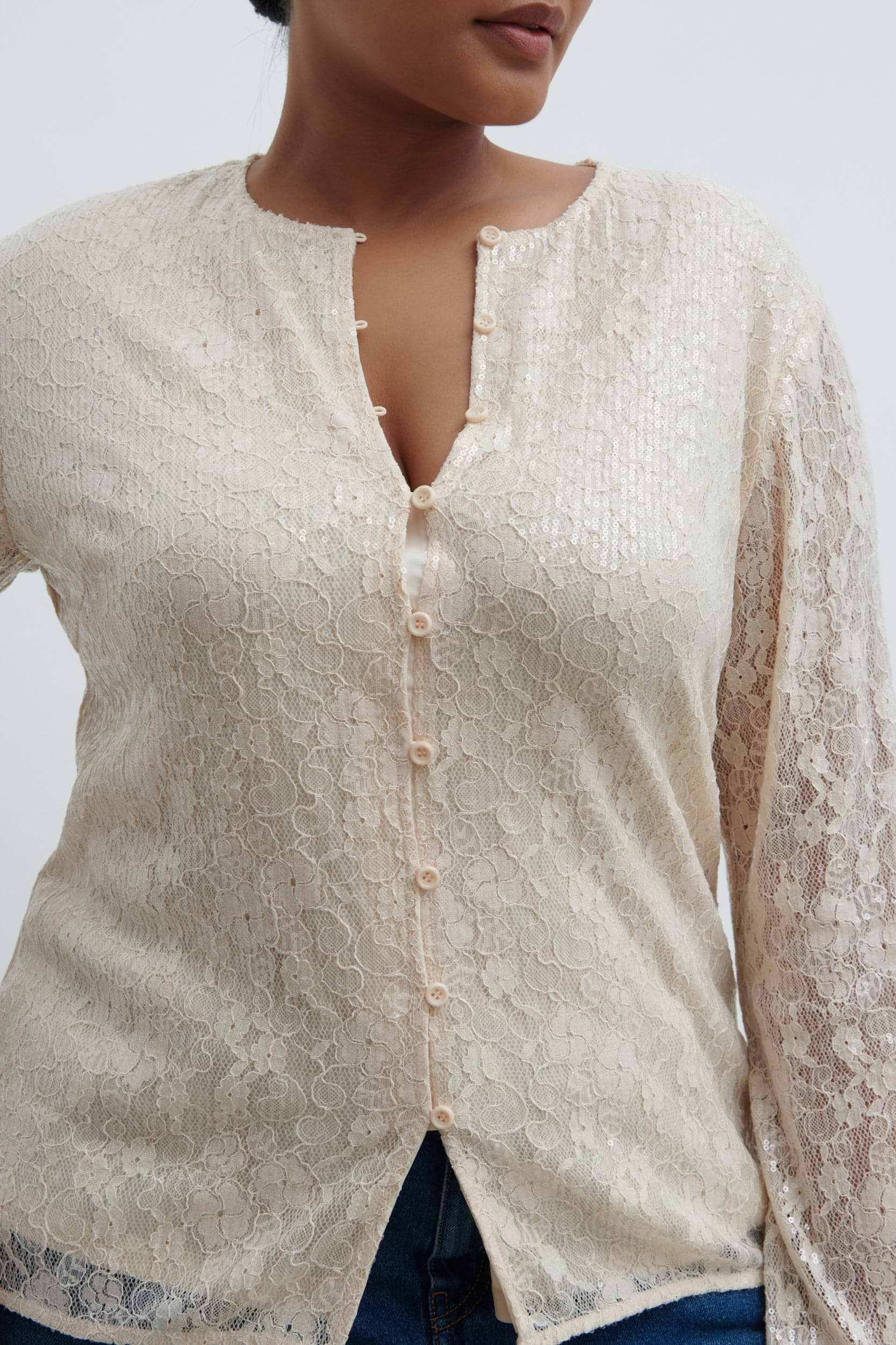 Tai Sequin Lace Cardigan Curve - Oyster