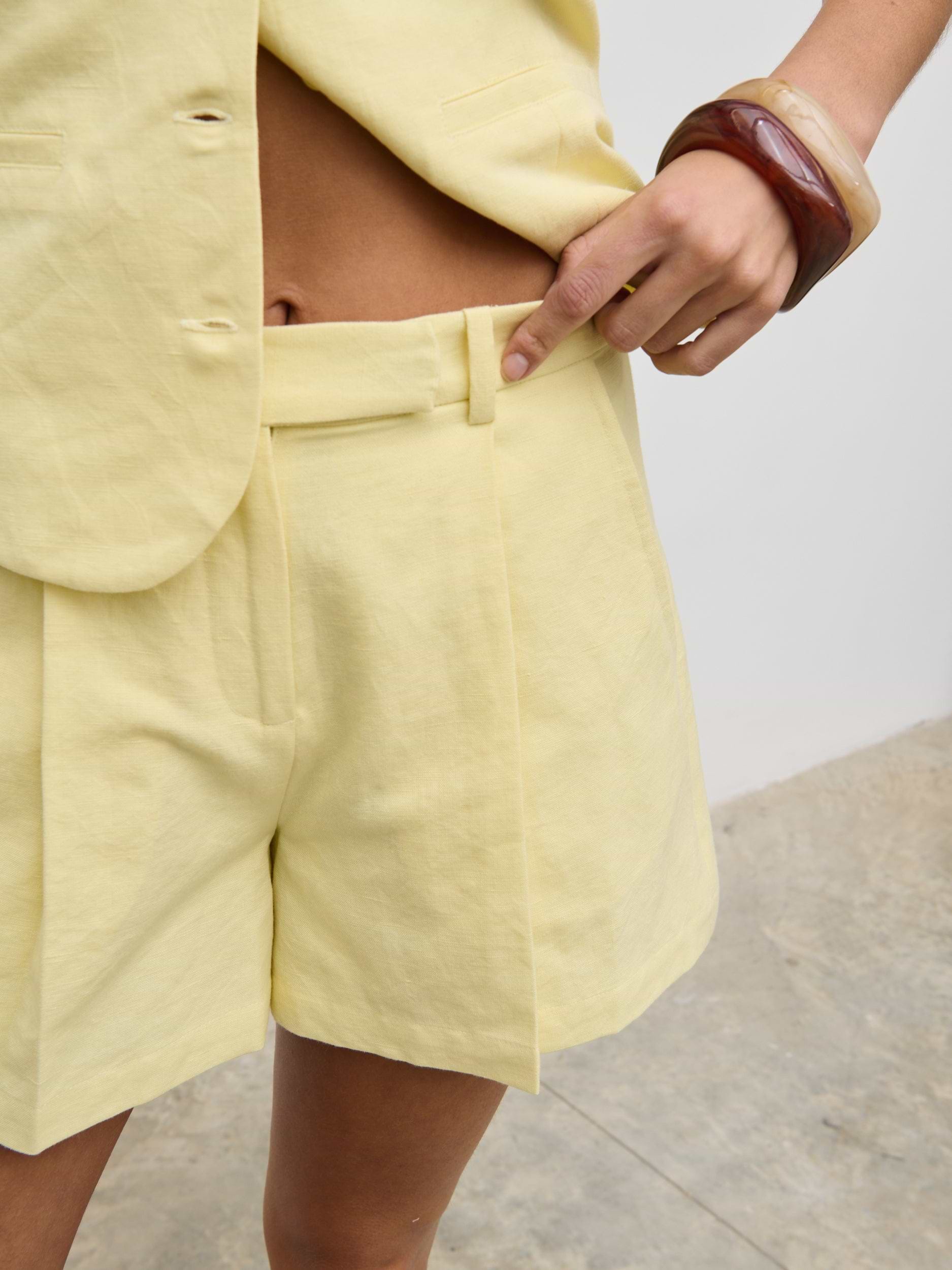 Thali Linen Shorts - Lemon