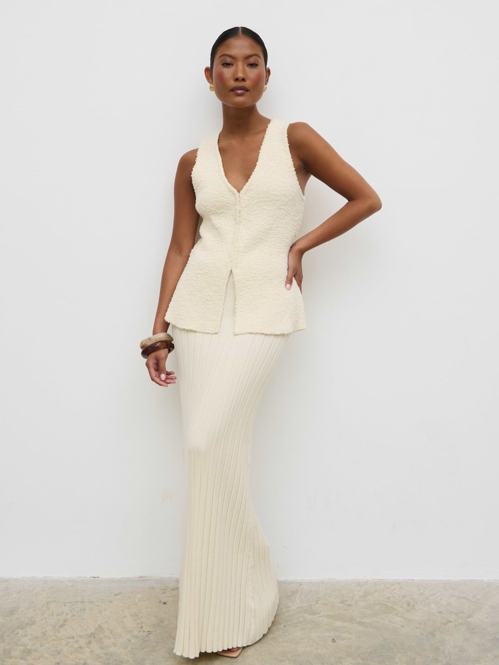 Tyla Boucle Knit Waistcoat - Cream