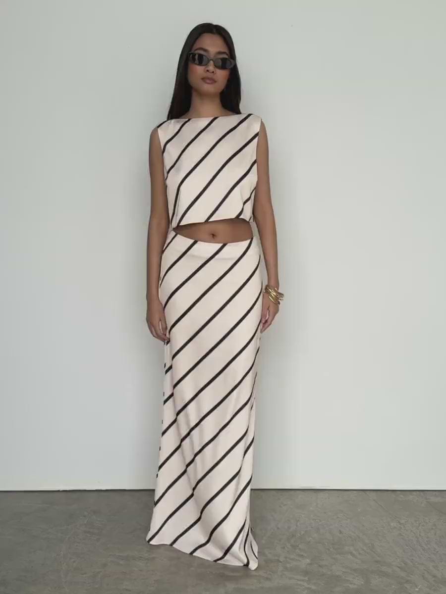 Candy Is 5'6" & Wears Size UK 8|Zuri Tied Striped Top - Asymmetric Stripe