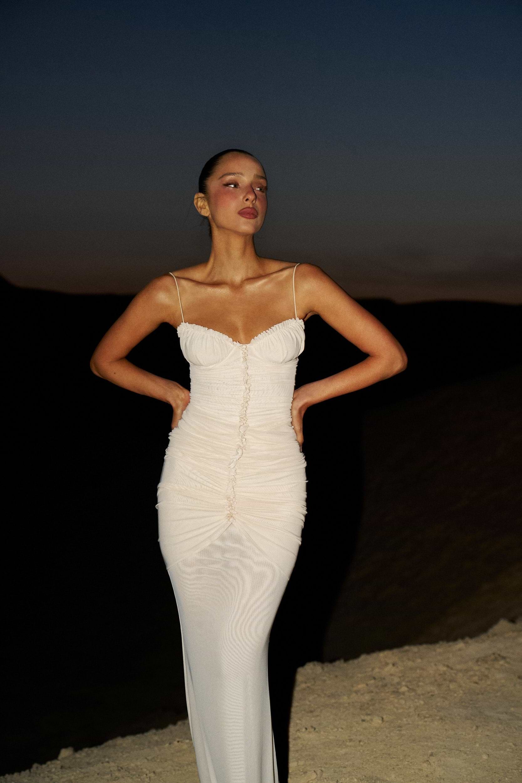 שמלות קיץ קלילות NOEL MACADAMIA - DRESS
