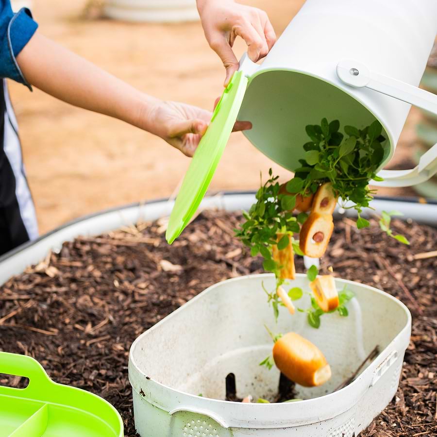 Vego Compost Caddy: Easy Kitchen-to-Garden Composting
