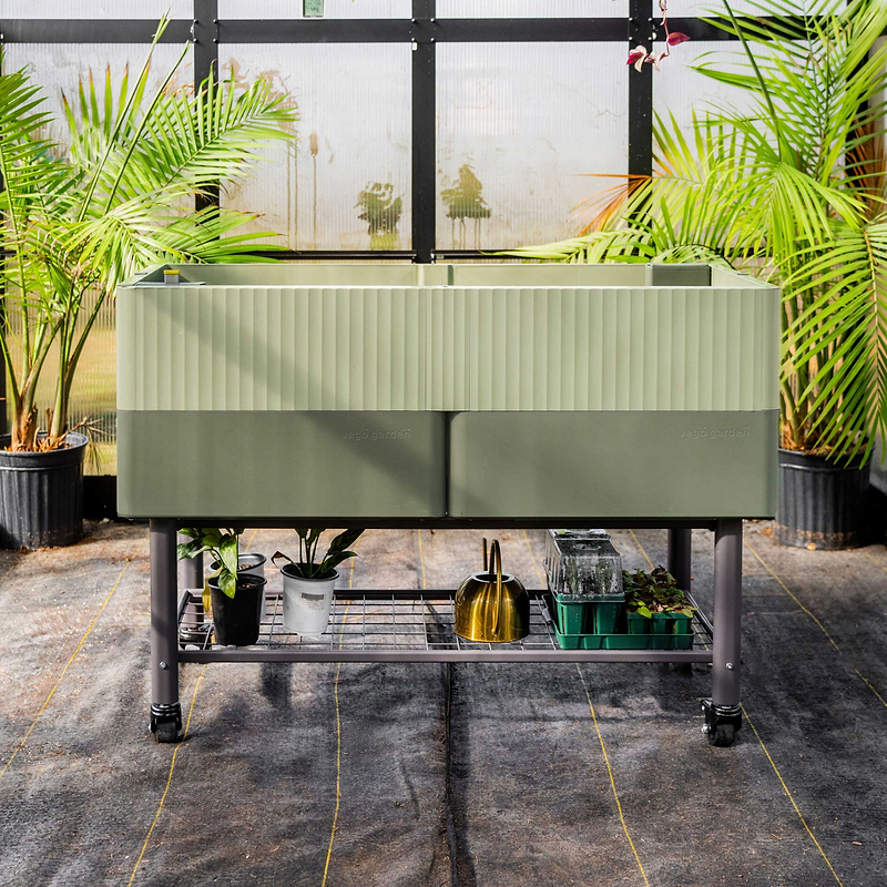 Vego-Garden-EZCube-Rolling-Cart-lifestyle-03