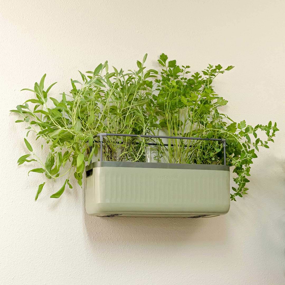 Beautiful view of Thermal Insulated Wall Planter Kit
