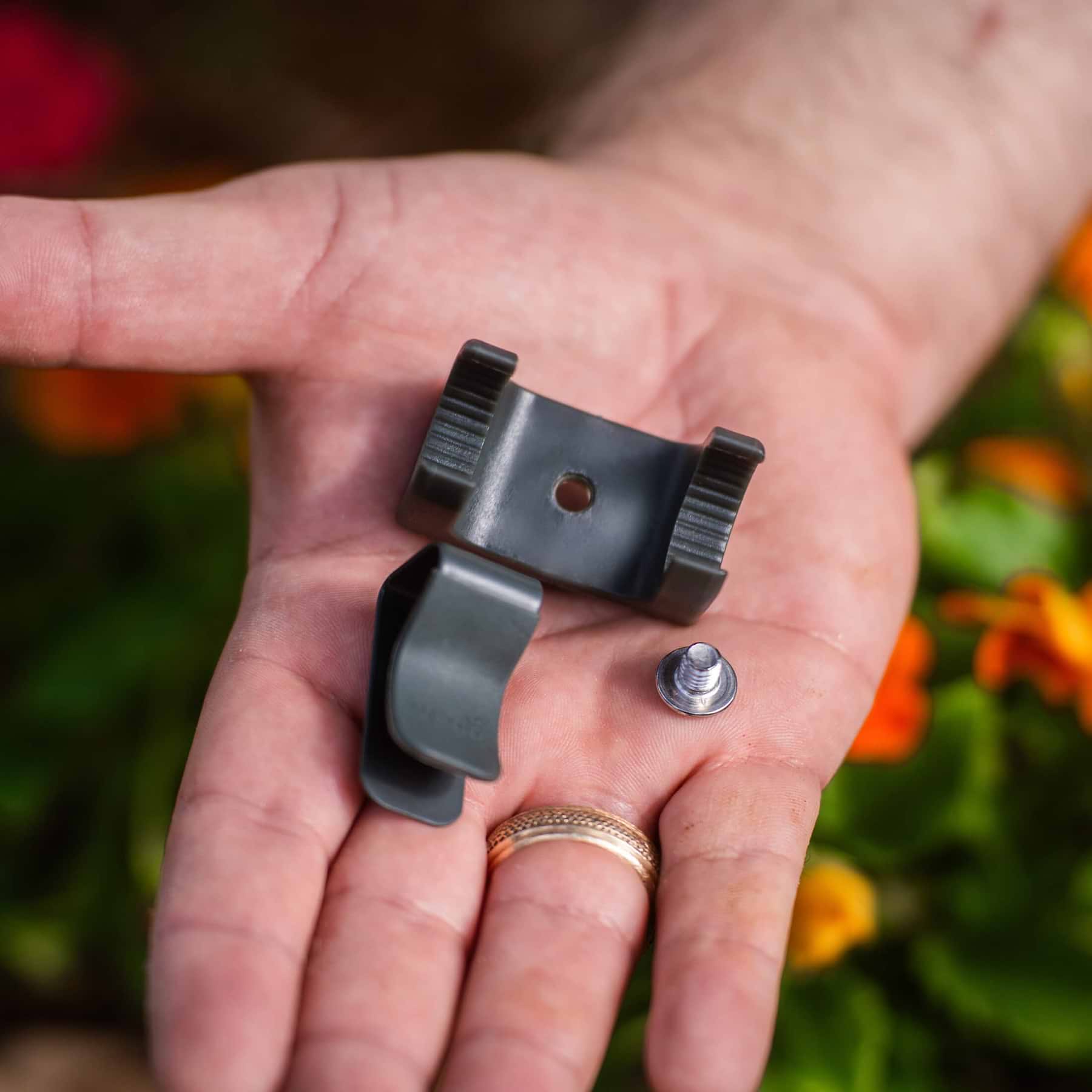 Spring Tee Bracket Tee Bracket for Irrigation Kit | Secure T-Junction Support
