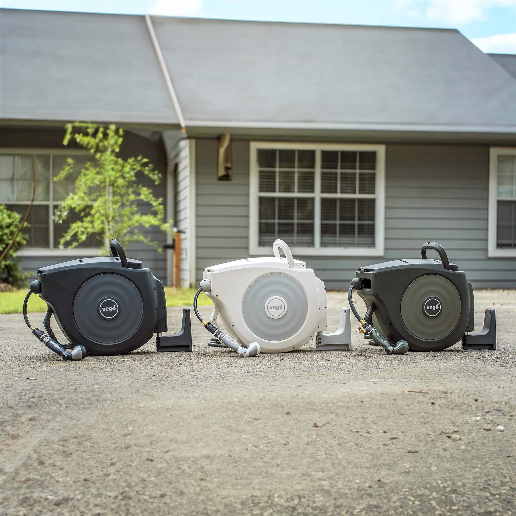 Retractable Hose Reel Set - 130 Ft | Vego Garden