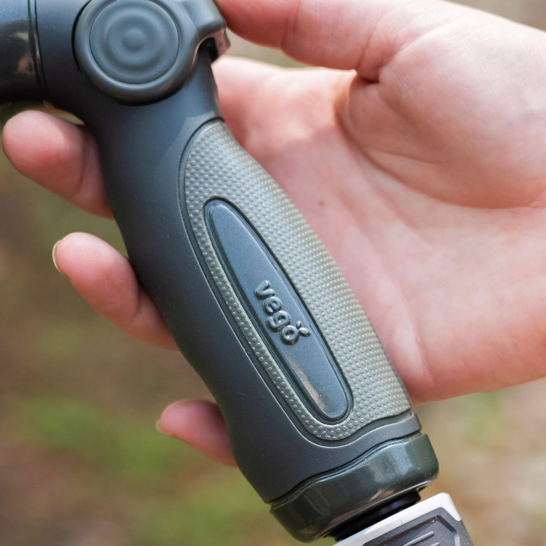 Discover the 9-Pattern Thumb Control Spray Nozzle | Vego Garden