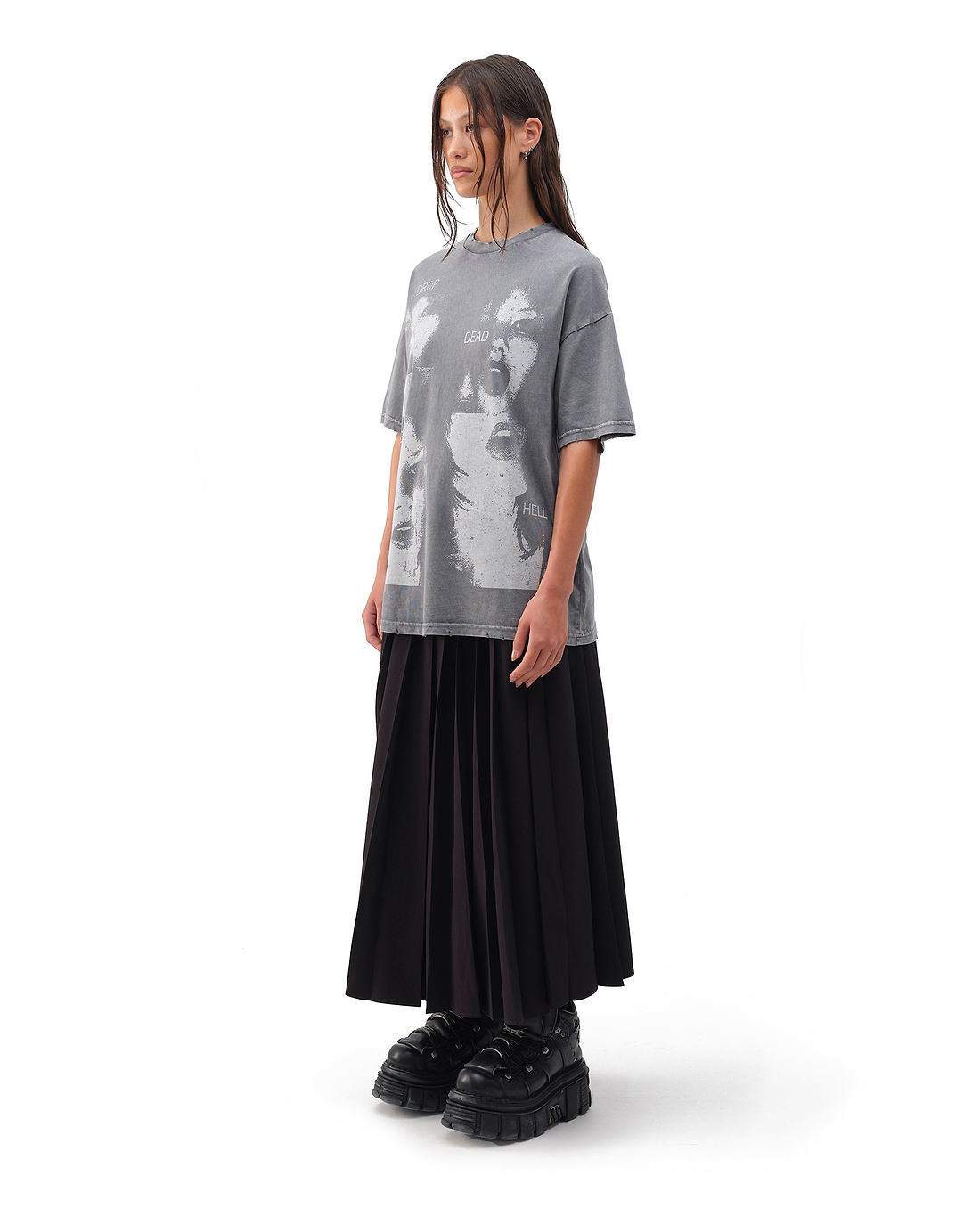 Drop Dead Loire Ecom -- Woman