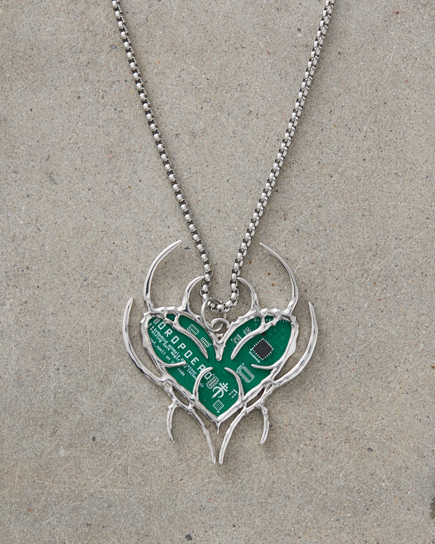 S34LBR34K3R Necklace