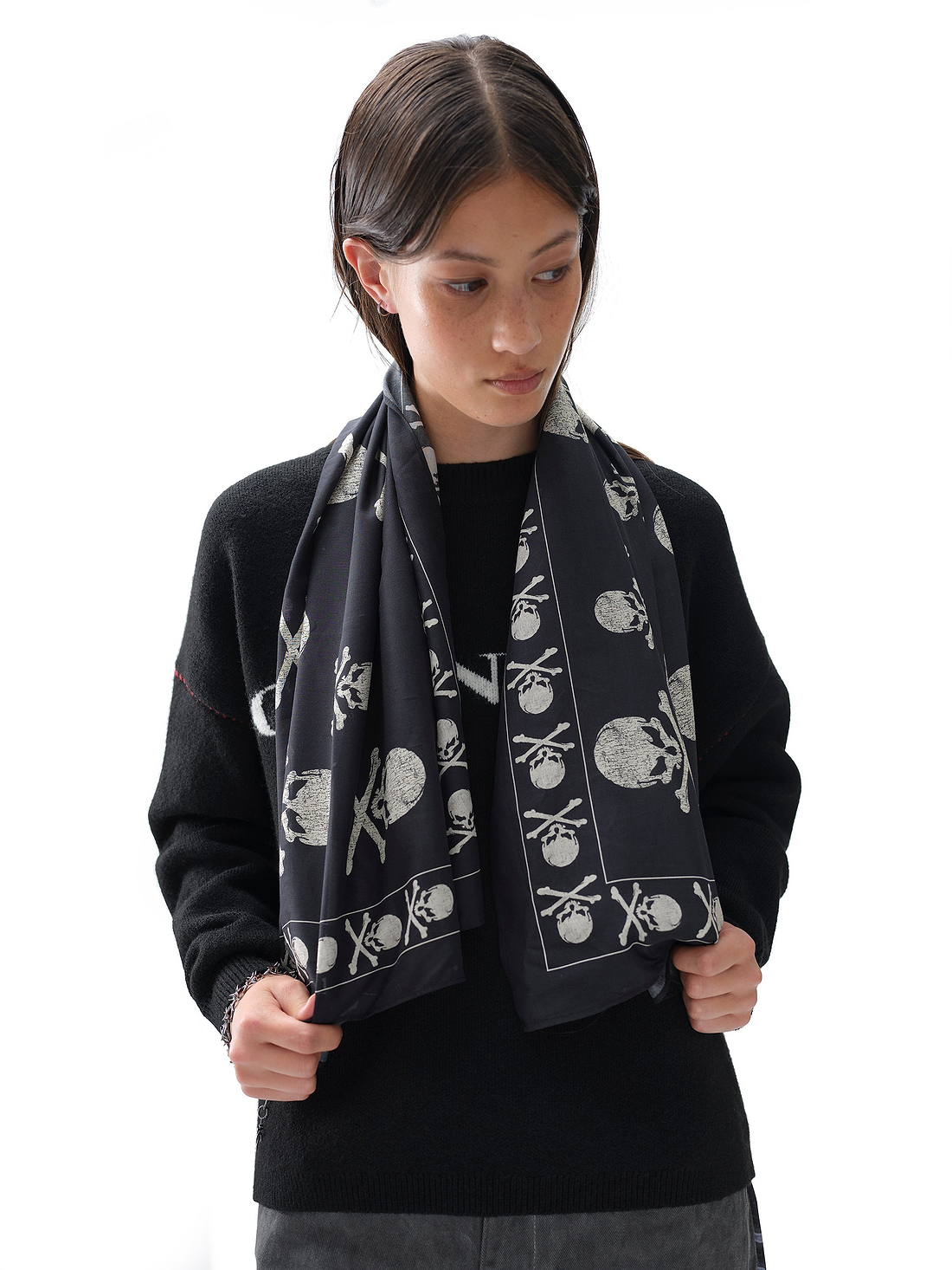 Mortis Scarf