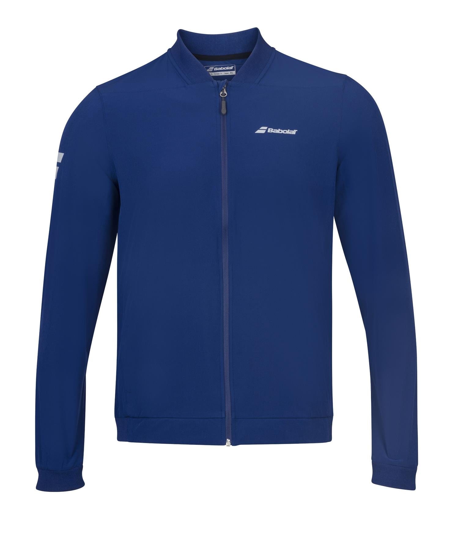 The Babolat Play Men's Badminton Jacket in Estate Blue is ideal for athletic pursuits, boasting a blue zip-up design with long sleeves and a high collar. Its four-way stretch fabric ensures comfort and flexibility, making it perfect for winter evenings. The jacket is completed with logos on the left chest and right sleeve.