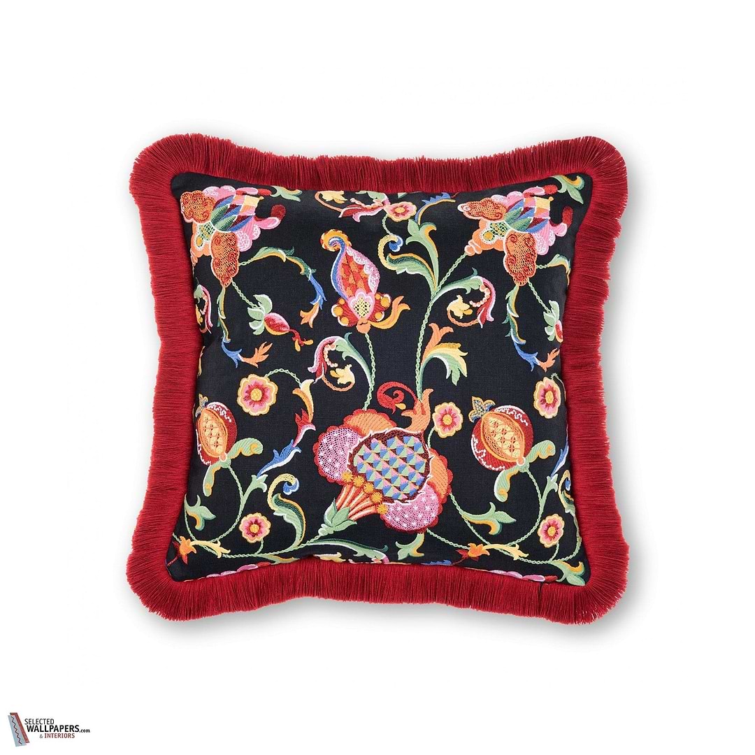 Al Fresco Embroidered kussen-Mind the Gap-Black/Pink-50 x 50 cm-Selected-Wallpapers-Interiors