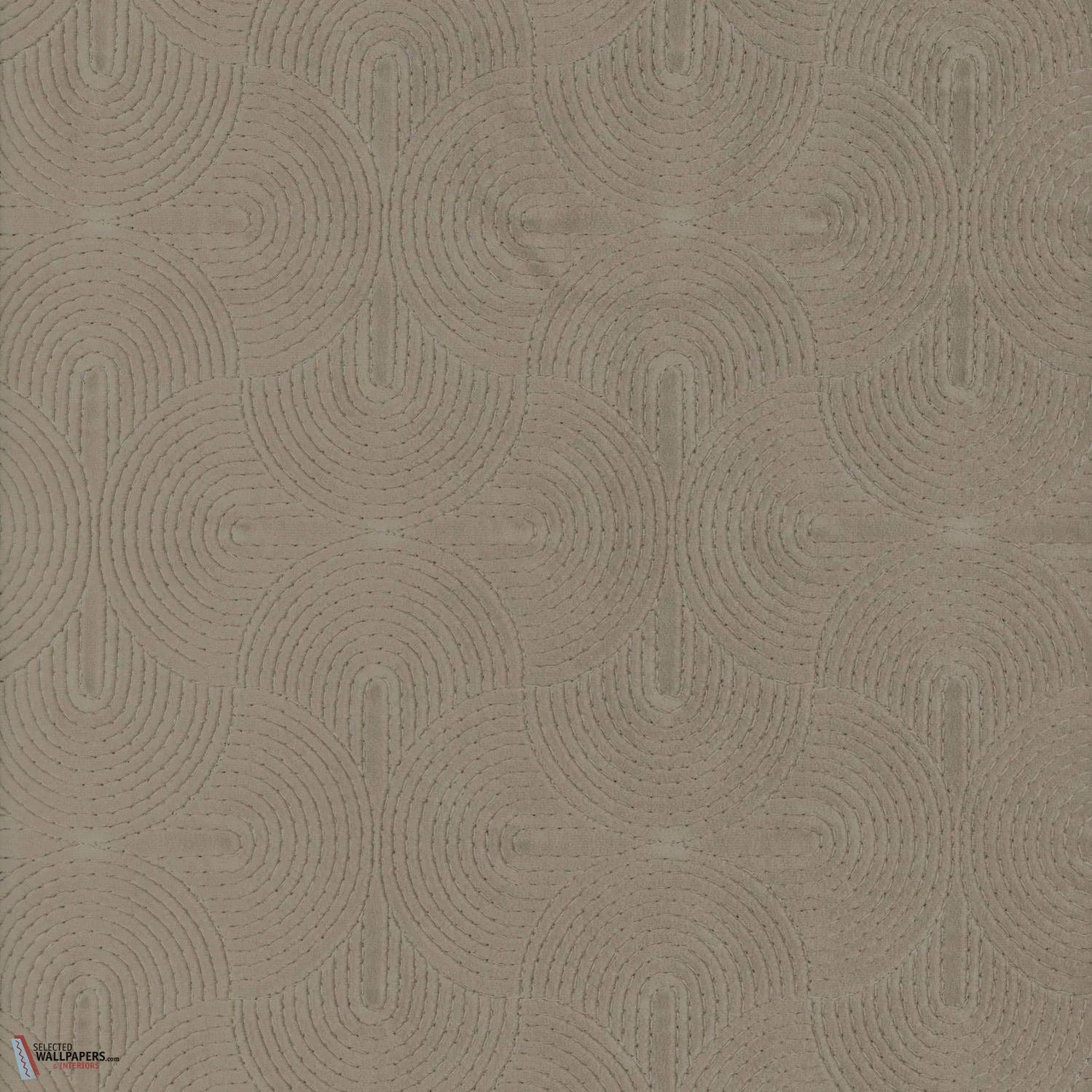 Boudoir stof-Casamance-Beige-Meter (M1)-Selected Wallpapers-Interiors