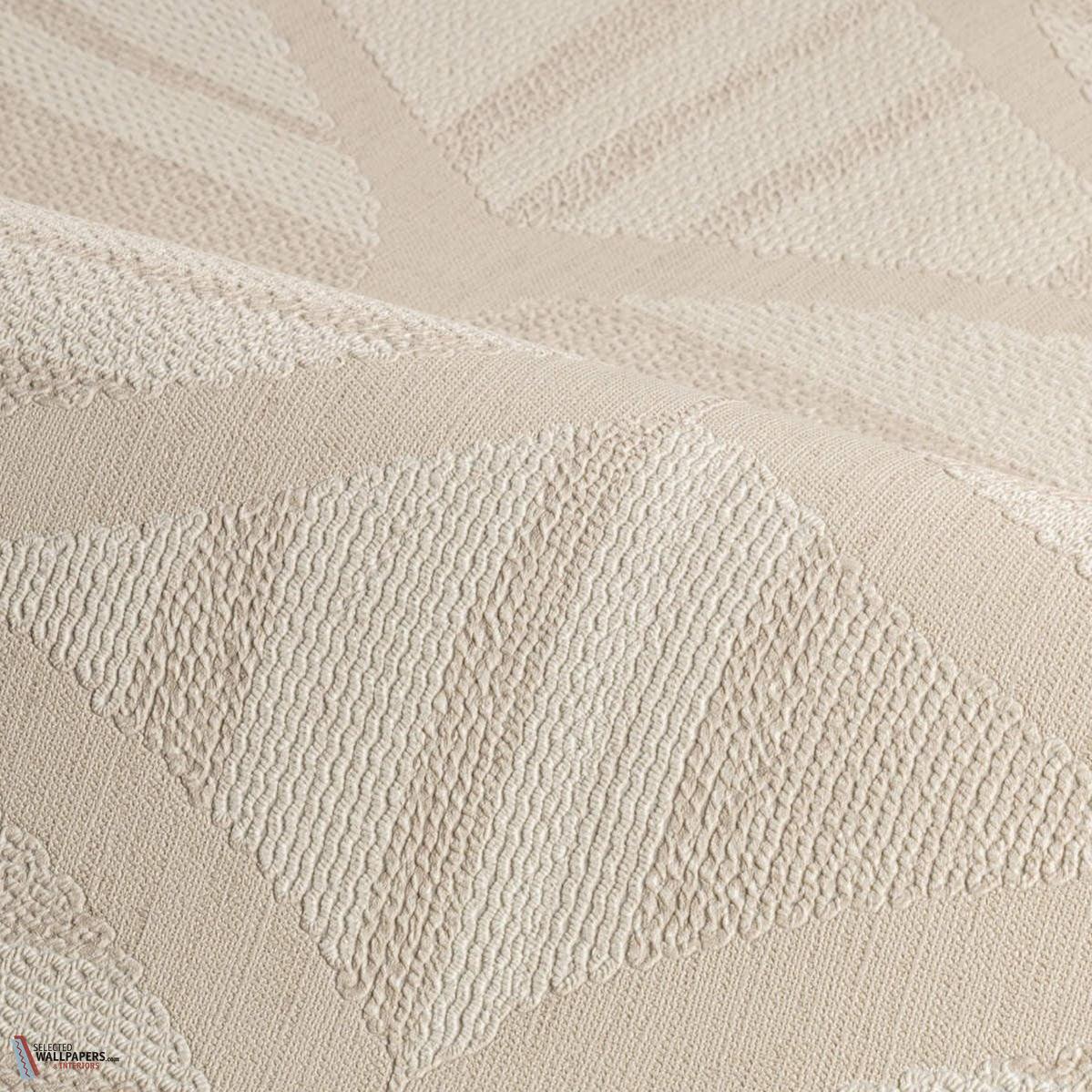 Filandra behang-Casamance-38-Rol-Selected Wallpapers-Interiors