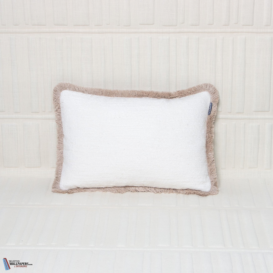 Louni kussen-Pierre Frey-Meringue-60 x 40 cm-Selected-Wallpapers-Interiors