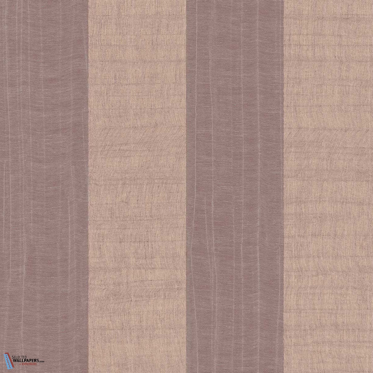 Stripe-Behang-Tapete-Texam-Racoon Lady-Meter (M1)-OG45-Selected Wallpapers