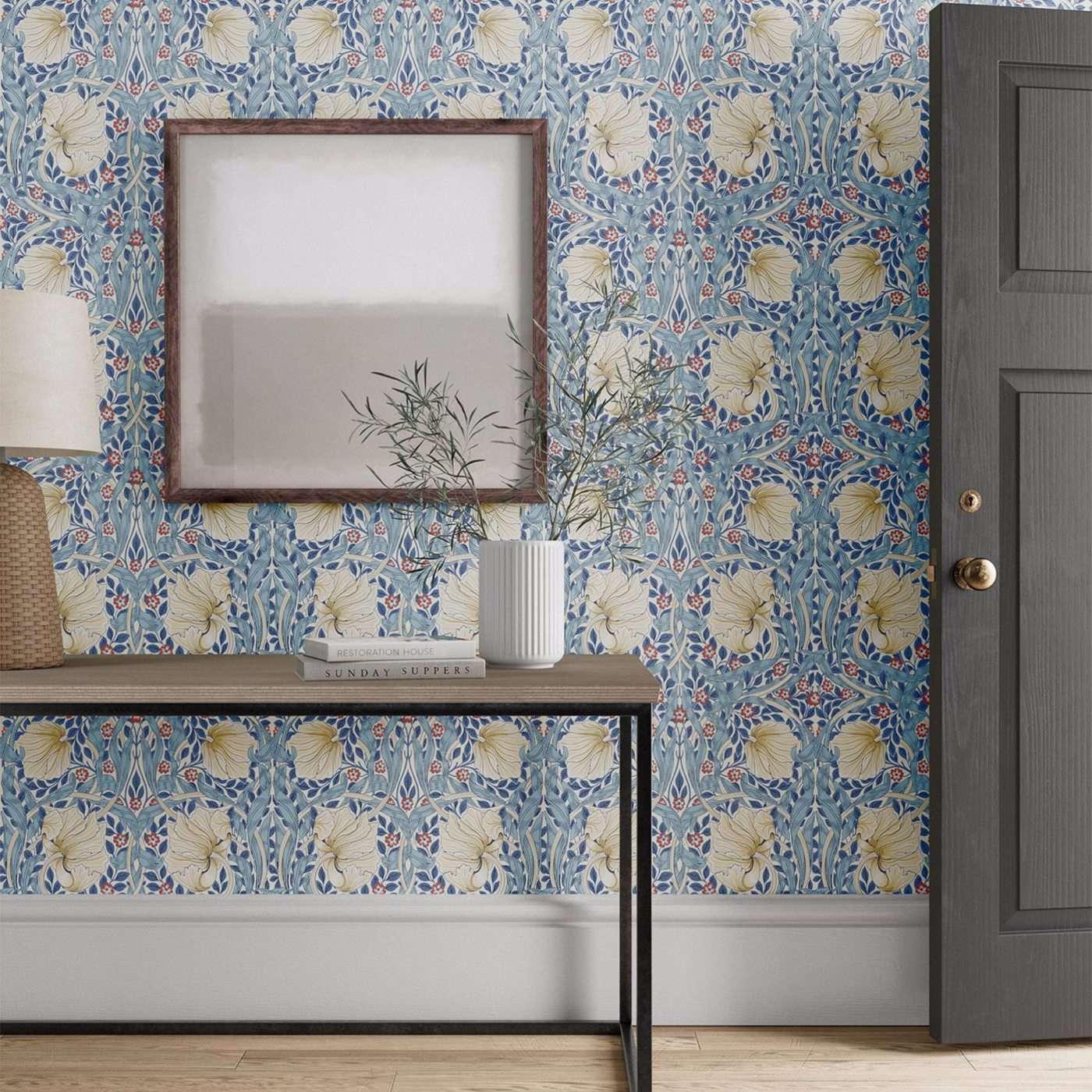 Pimpernel-behang-tapete-wallpaper-Morris & Co-Selected-Wallpapers-Interiors