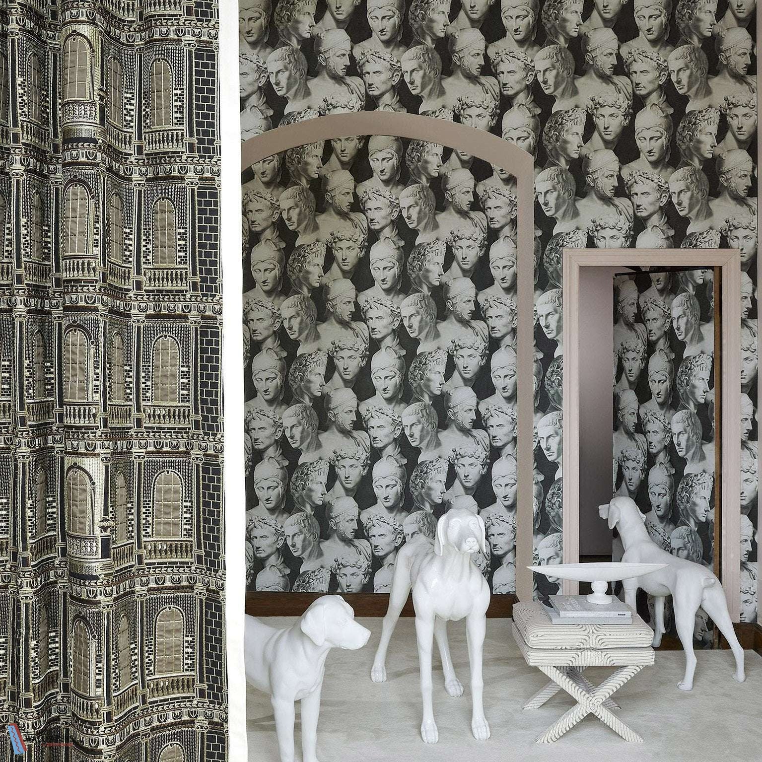 Stoned Romans-Behang-Tapete-Pierre Frey-Selected Wallpapers