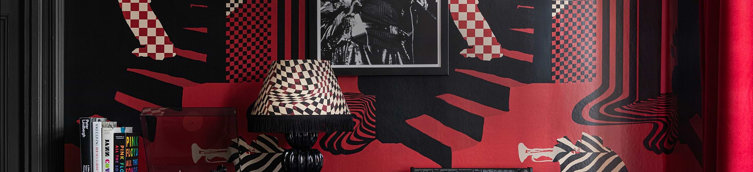 Mind the Gap behang Selected Wallpapers