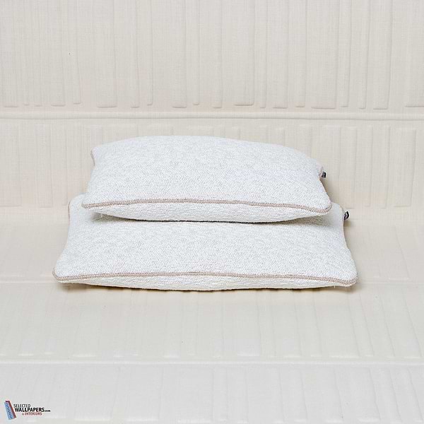 Bucaneve kussen-Dedar-Selected-Wallpapers-Interiors