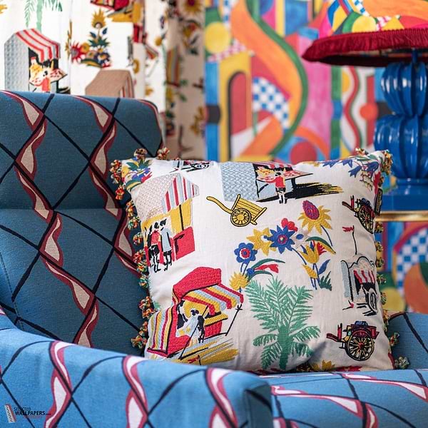 Carretto Del Cibo Embroidered kussen-Mind the Gap-Creme/Blue-50 x 50 cm-Selected-Wallpapers-Interiors