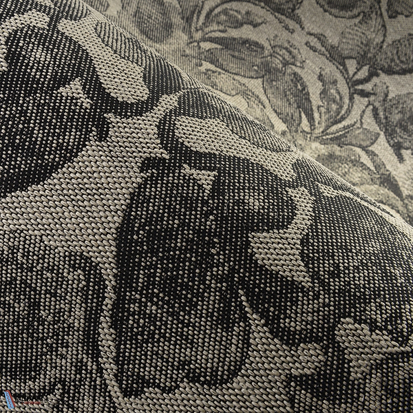 Coccinella Bella Jacquard-Moooi-behang-tapete-wallpaper-Selected-Wallpapers-Interiors