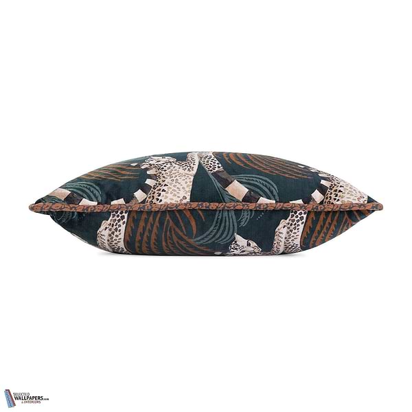 Delilah Velvet Kussen-Kussen-Romo-Kissen-Cushion-Selected Interiors