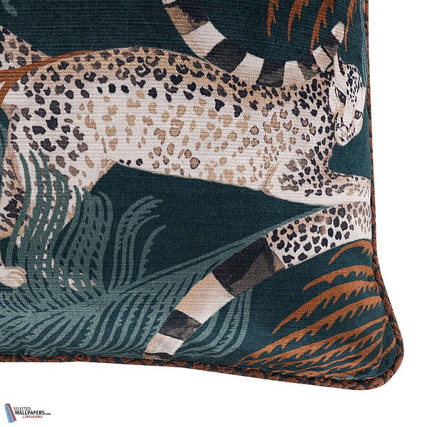 Delilah Velvet Kussen-Kussen-Romo-Kissen-Cushion-Selected Interiors