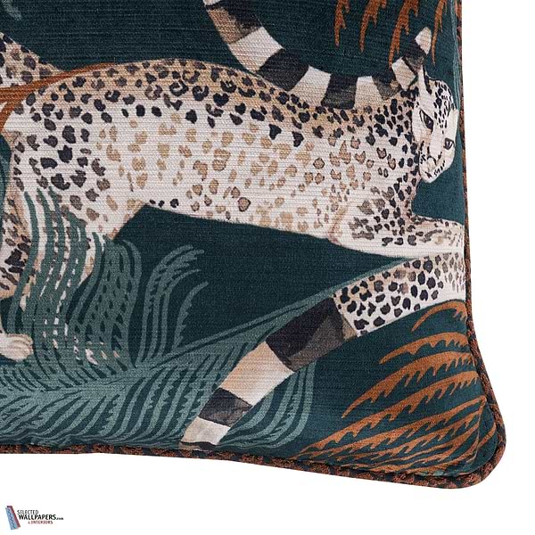 Delilah Velvet Kussen-Kussen-Romo-Kissen-Cushion-Selected Interiors