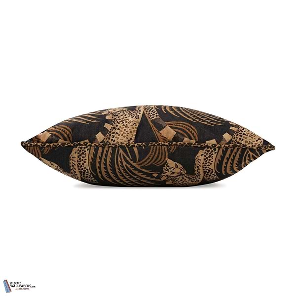 Delilah Velvet Kussen-Kussen-Romo-Kissen-Cushion-Selected Interiors