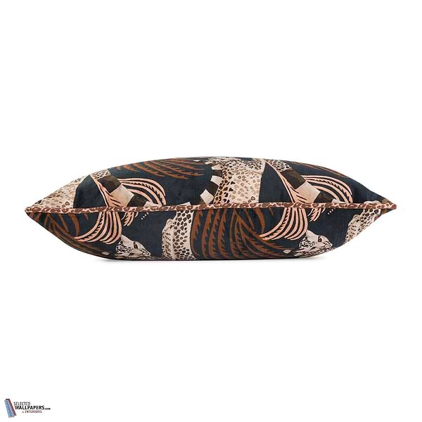 Delilah Velvet Kussen-Kussen-Romo-Kissen-Cushion-Selected Interiors