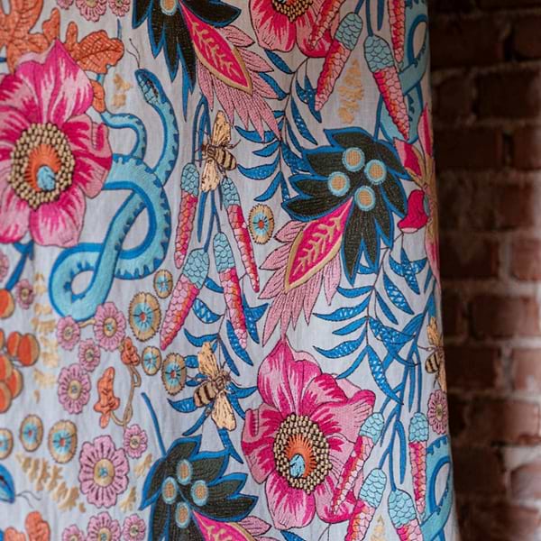 Giardino Segreto stof-Mind the Gap-fabric-stoff-Selected-Wallpapers-Interiors