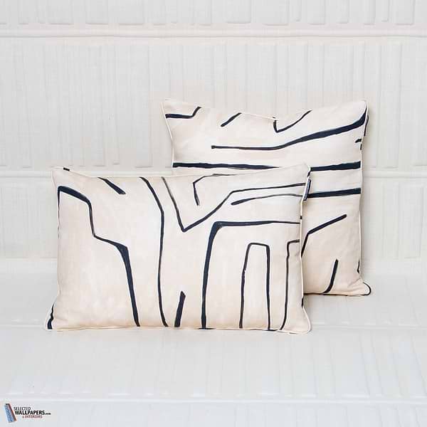 Graffito kussen-cushion-kissen-Kelly Wearstler-Selected-Wallpapers-Interiors