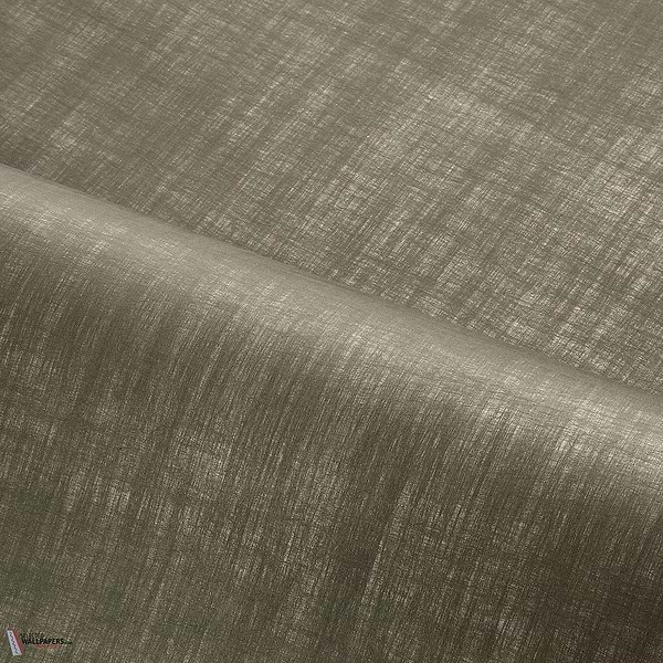 Hemera behang-Casamance-Kaki-Meter (M1)-Selected Wallpapers-Interiors