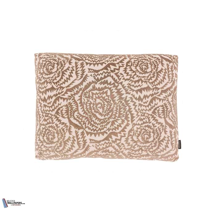 Jagged Roses Kussen-Kirkby Design-Kissen-Cushion-Blossom-55 x 40 cm-Selected Interiors