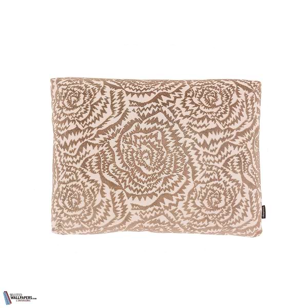 Jagged Roses Kussen-Kirkby Design-Kissen-Cushion-Blossom-55 x 40 cm-Selected Interiors