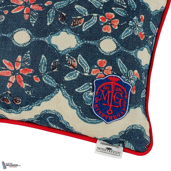 Phoenicia Batik Kussen-Kussen-Mind the Gap-Kissen-Cushion-Selected Interiors