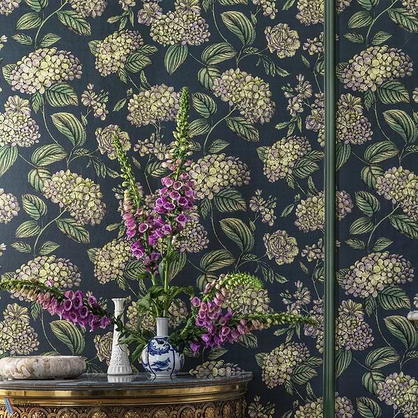 Ramo di Ortensia-wallpaper-Cole & Son-Selected Wallpapers