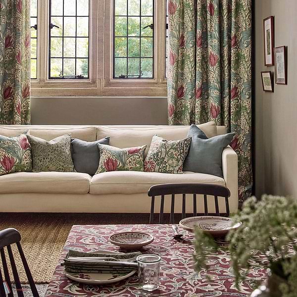 Scrolling Tulip roomshot