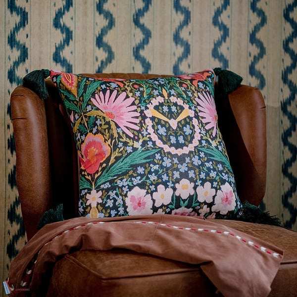 Susie Q Kussen-Kussen-Mind the Gap-Kissen-Cushion-Selected Interiors