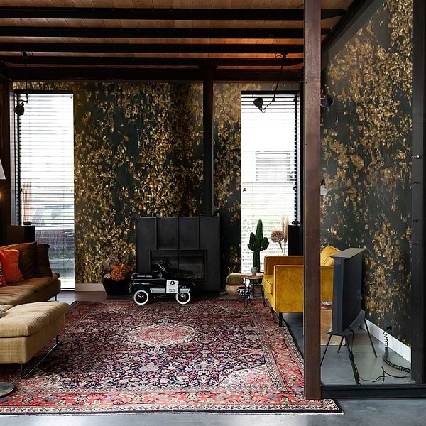 The Umber behang-Behang-Daisy James-Selected Wallpapers &amp; Interiors