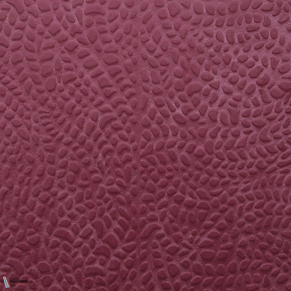 Venelle behang-Casamance-Grenat-Meter (M1)-Selected Wallpapers-Interiors