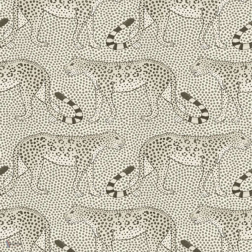 Leopard Walk wallpaper in Soot on Snow van Cole & Son