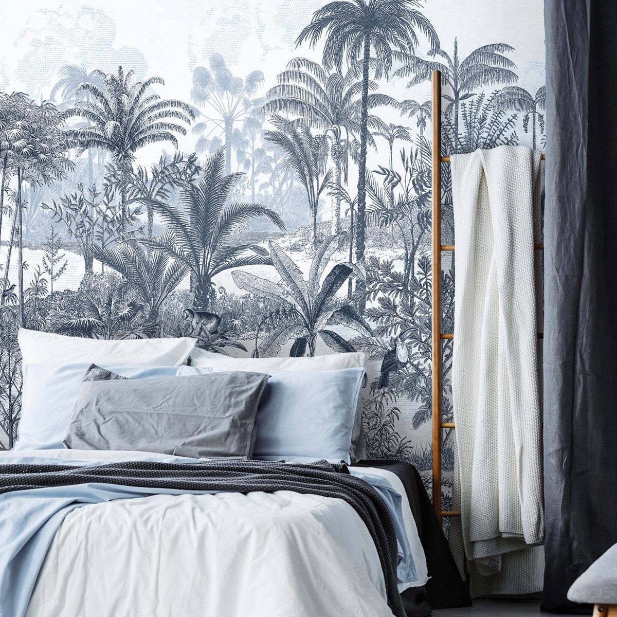 Amazone-behang-Tapete-Isidore Leroy-Selected Wallpapers