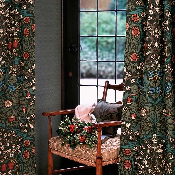 Blackthorn stof-Fabric-Tapete-Morris & Co-Selected Wallpapers