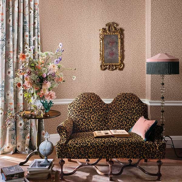 Kitty Wallcovering-Behang-Tapete-Romo-Selected Wallpapers