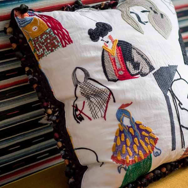 La Smala stof-Fabric-Tapete-Pierre Frey-Selected Wallpapers